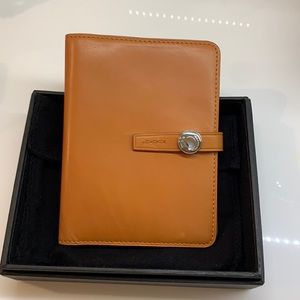 Tumi passport case/holder